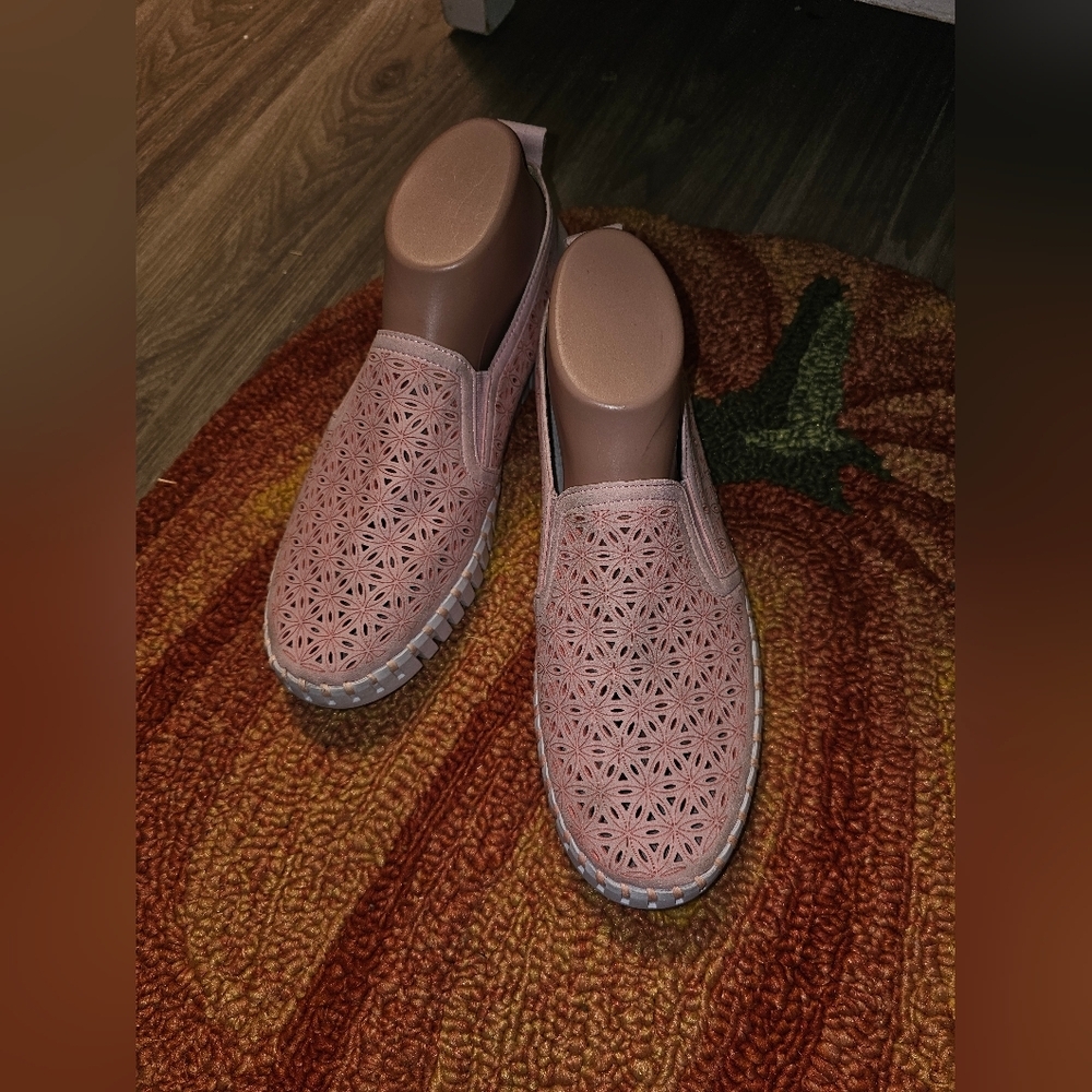 ILSE JACOBSEN Gorgeous Tulip Pink/Rose Slipons Cutouts Nice Pre-Owned 10.5-11/42